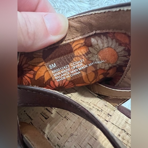 Korks Tate Sandal - Size 8 - Picture 4 of 7